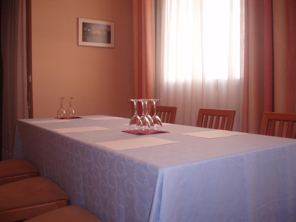 Aparthotel Sercotel Huesca Eksteriør billede